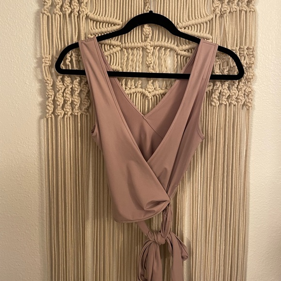 lululemon athletica Tops - lululemon tie tank